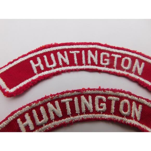 BSA Huntington NY Uniform Sleeve Patch Red & White Rare - Picture 2 of 3
